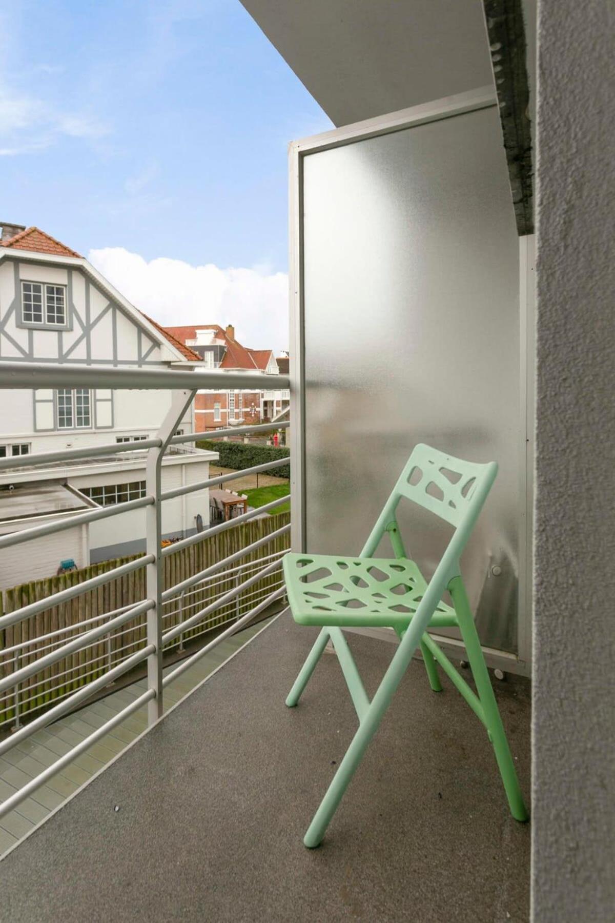 Huswell - Lovely Family Apartment 50 Meters From The Sea De Haan Luaran gambar